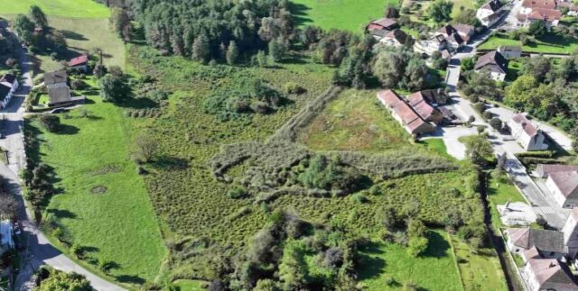 🚨💦 Journée mondiale des zones humides 💦

L’EPAGE Haut-Doubs Haute-Loue se mobilise pour la journée mondiale des zones humides 2026. 
Co-animateur du site international de zones humides Ramsar 
« tourbières et lacs de la montagne jurassienne », l’EPAGE vous propose cette année de visiter les travaux du programme LIFE Climat tourbières du Jura : 

• Une visite du marais de Nans sous Sainte-Anne, 2 ans après les travaux, le samedi 14 février :  https://www.jagispourlanature.org/activite/redecouvrir-la-zone-humide-de-nans-sous-saint-anne-apres-les-travaux

• Une visite découverte de la tourbière du Frambourg et des premiers travaux du programme LIFE à La Cluse et Mijoux le samedi 28 février :   https://www.jagispourlanature.org/activite/la-tourbiere-du-frambourg-reprend-leau